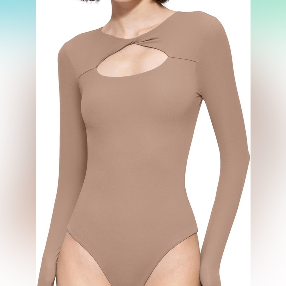 Pumiey knot front long sleeve bodysuit